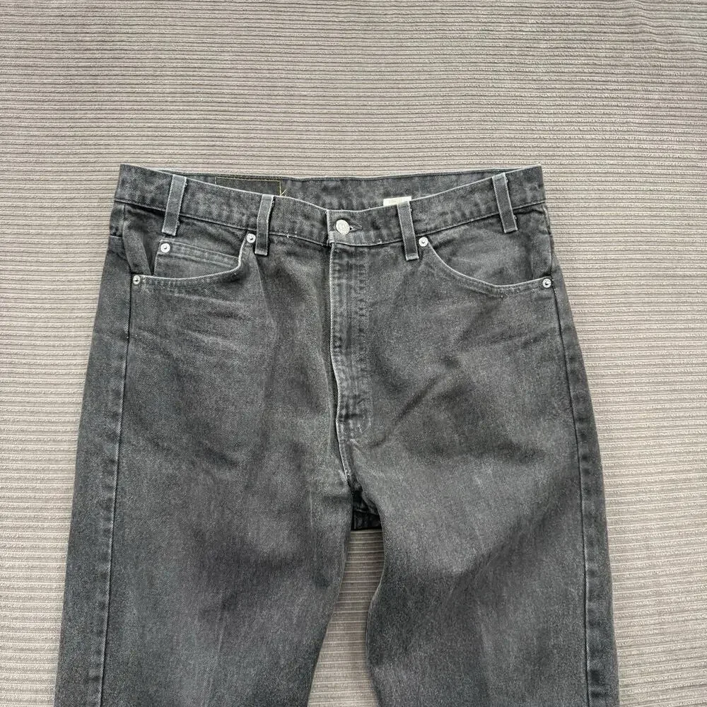 Levis please feel